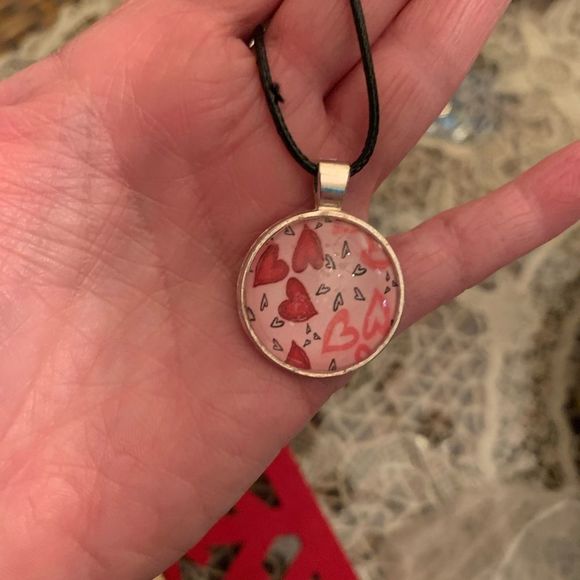 Hearts a flutter-pink pendant on vegan leather cord - Picture 1 of 2